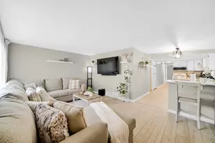 13029 S Burley Ave, Chicago, IL 60633 - Photo 3