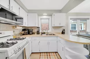 13029 S Burley Ave, Chicago, IL 60633 - Photo 9