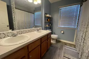 2043 Peach Tree Ln, Algonquin, IL 60102 - Photo 13