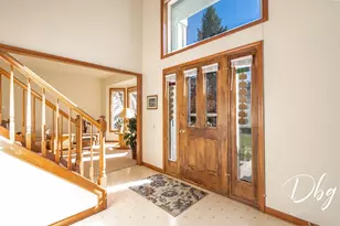 252 Carters Grove Ct, Grayslake, IL 60030 - Photo 3