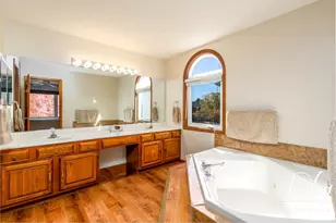 252 Carters Grove Ct, Grayslake, IL 60030 - Photo 25