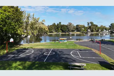 208 S River Road, Fox River Grove, IL 60021 - Photo 37