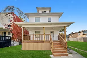 146 S 9th Ave, Maywood, IL 60153 - Photo 1