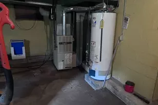 913 S 15th Ave, Freeport, IL 61032 - Photo 11