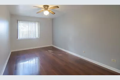 650 Murray Lane #214, Des Plaines, IL 60016 - Photo 7