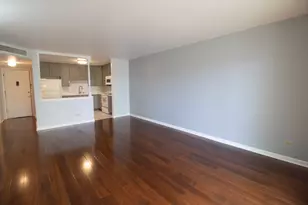 650 Murray Ln, Des Plaines, IL 60016 - Photo 3