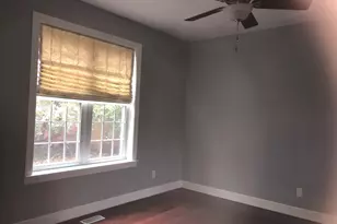 321 N Quincy St, Clifton, IL 61727 - Photo 3