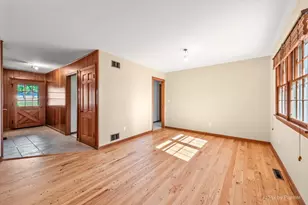 977 Lindenwood Dr, Aurora, IL 60506 - Photo 15