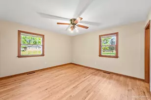 977 Lindenwood Dr, Aurora, IL 60506 - Photo 21