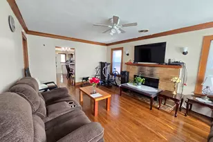 616 W Keith Ave, Waukegan, IL 60085 - Photo 3