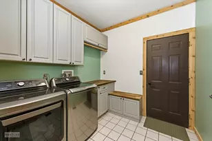 97 Crooked Creek Dr, Yorkville, IL 60560 - Photo 9