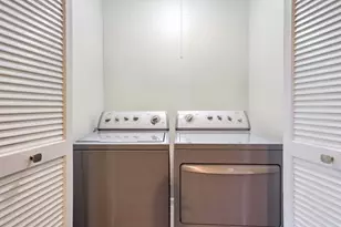 1716 Georgetown Dr, Champaign, IL 61821 - Photo 27