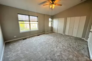 924 Clover Ln, Pingree Grove, IL 60140 - Photo 7