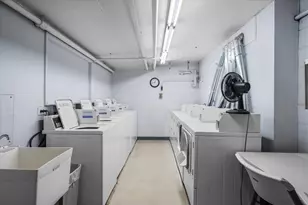 2000 St Regis Dr, Lombard, IL 60148 - Photo 15