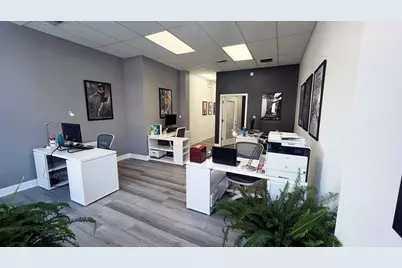 1443 W Belmont Avenue, Chicago, IL 60657 - Photo 9