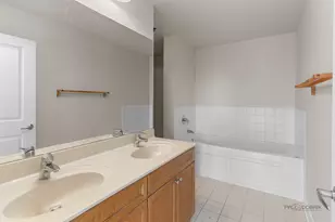 1400 S Michigan Ave, Chicago, IL 60605 - Photo 17