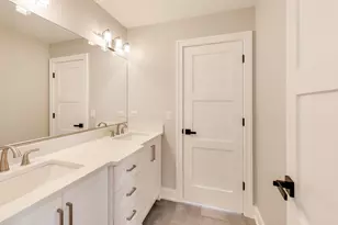 160 E Cayuga Ave, Elmhurst, IL 60126 - Photo 21