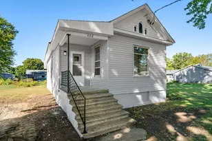 402 N 2nd St, Earlville, IL 60518 - Photo 1