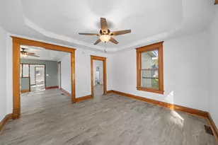 402 N 2nd St, Earlville, IL 60518 - Photo 5