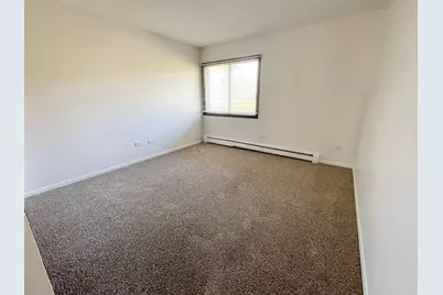 222 S Tryon Street #8, Woodstock, IL 60098 - Photo 13