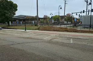 110 W Bartlett Ave, Bartlett, IL 60103 - Photo 3