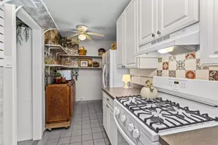 1585 Ridge Ave, Evanston, IL 60201 - Photo 9