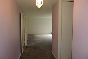 10015 Beverly Dr, Skokie, IL 60076 - Photo 5