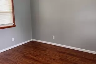 408 Powell St, Streator, IL 61364 - Photo 9