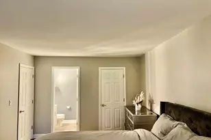 2110 Country Club Dr, Woodridge, IL 60517 - Photo 11