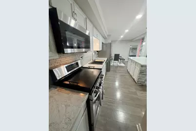 2110 Country Club Drive, Woodridge, IL 60517 - Photo 9