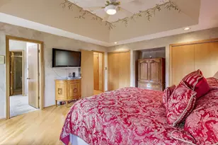 8720 Galleria Ct, Spring Grove, IL 60081 - Photo 17