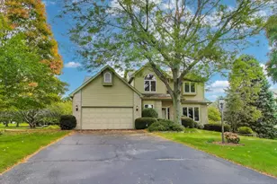 8720 Galleria Ct, Spring Grove, IL 60081 - Photo 35
