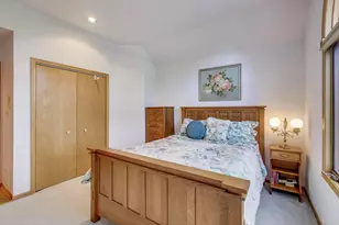 8720 Galleria Ct, Spring Grove, IL 60081 - Photo 21