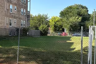 4524 S Michigan Ave, Chicago, IL 60653 - Photo 1