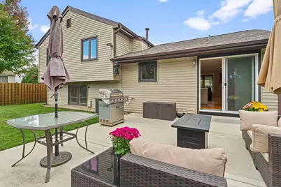 307 Albright Court, Vernon Hills, IL 60061 - Photo 25