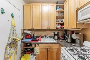 4240 N Clarendon Ave, Chicago, IL 60613 - Photo 7