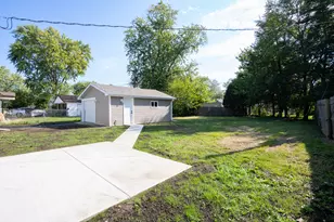 116 St Jude Ave, Joliet, IL 60436 - Photo 19