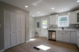 116 St Jude Ave, Joliet, IL 60436 - Photo 9