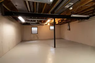 567 Roxbury Dr, Naperville, IL 60565 - Photo 29