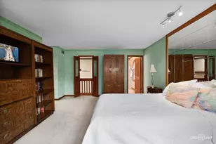 567 Roxbury Dr, Naperville, IL 60565 - Photo 19