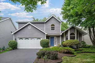 567 Roxbury Dr, Naperville, IL 60565 - Photo 1