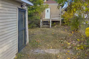 8404 S Oglesby Ave, Chicago, IL 60617 - Photo 7