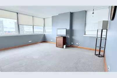 6301 N Sheridan Road #19V, Chicago, IL 60660 - Photo 7