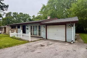 395 166th St, Calumet City, IL 60409 - Photo 3