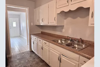 395 166th Street, Calumet City, IL 60409 - Photo 7