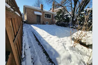 6308 W Cornelia Avenue, Chicago, IL 60634 - Photo 13