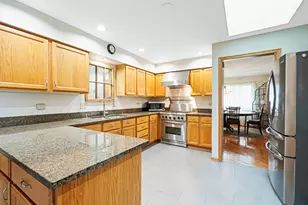 14947 Landings Ln, Oak Forest, IL 60452 - Photo 13