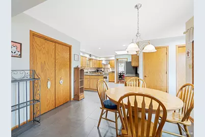 14947 Landings Lane, Oak Forest, IL 60452 - Photo 17