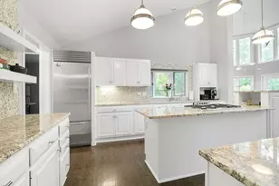 55 Trowbridge Cir, Lake Bluff, IL 60044 - Photo 9