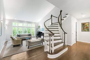 55 Trowbridge Cir, Lake Bluff, IL 60044 - Photo 3